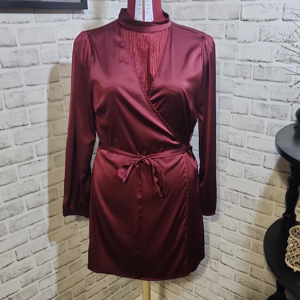 Fashion Nova Sz 1XL Wrap Around Dress - Picture 1 of 11